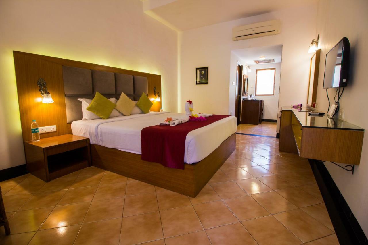 Shikara Beach Resort Cavelossim Exteriér fotografie